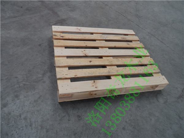 如何改善木托盤的變形與開裂