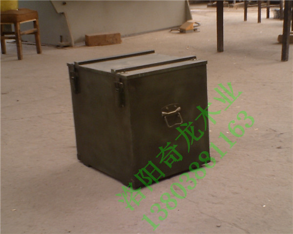 軍木箱